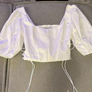 ABERCROMBIE - Puff Sleeve lace up top